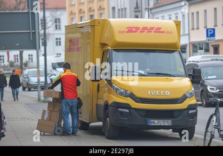 DHL transporteur Pakete Auslieferung, Oranienburg, Landkreis Oberhavel, Brandebourg, Allemagne