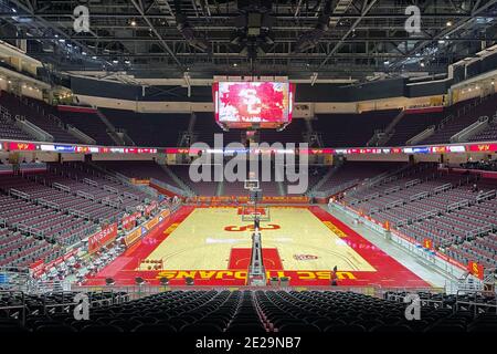 Une vue générale du Centre Galen pendant une NCAA jeu de basket-ball de l'université entre les Highlanders de l'UC Riverside et le Chevaux de Troie de la Californie du Sud avec Banque D'Images