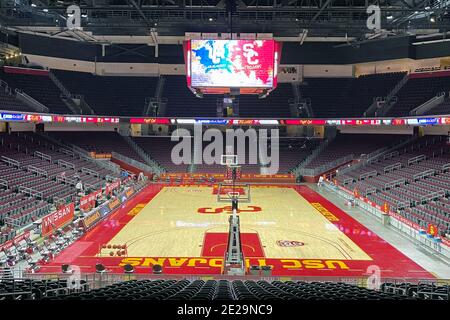 Une vue générale du Centre Galen pendant une NCAA jeu de basket-ball de l'université entre les Highlanders de l'UC Riverside et le Chevaux de Troie de la Californie du Sud avec Banque D'Images