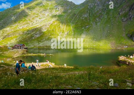 Lac du glacier de Transfagarasan Balea dans les montagnes de Fagaras Banque D'Images