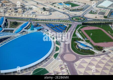 Qatar, Doha, vue d'Aspirer Sports Centre Banque D'Images