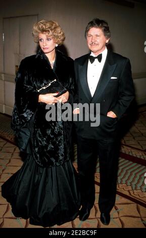 1988 Charles Bronson et Jill Irlande crédit : Ralph Dominguez/MediaPunch Banque D'Images