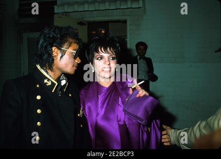 MICHAEL JACKSON AVEC LIZA MINNELLI Crédit: Ralph Dominguez/MediaPunch Banque D'Images