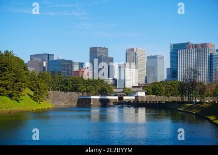 Chiyoda ville Tokyo Japon gratte-ciel Emperor Park Banque D'Images