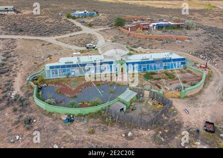 Earthship, Taos, NOUVEAU-MEXIQUE, États-Unis Banque D'Images