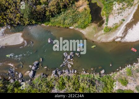 Kayak et rafting dans le parc national de Rio Grande gorge, Nouveau-Mexique, États-Unis Banque D'Images