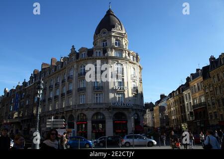 Hôtel Carlton un hôtel du palais de Lille, nord de la France, 15 octobre 2011. Plusieurs membres du personnel de l'hôtel ont été arrêtés ce mois-ci suite à des allégations selon lesquelles la prostitution enfantine y était conduite. Photo de Sylvain Lefevre/ABACAPRESS.COM Banque D'Images