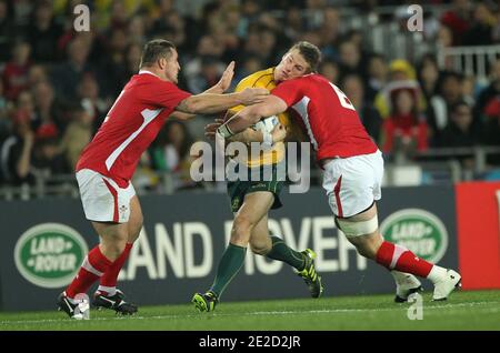 L'Australie bat le pays de Galles de 21 à 18 lors du match de médaille de bronze de la coupe du monde de rugby 2011 à l'Eden Park à Auckland, Nouvelle-Zélande, le 21 octobre 2011. Photo de Lionel Hahn/ABACAPRESS.COM Banque D'Images