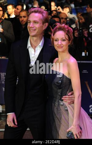 James d'Arcy et Andrea Riseborough assistent à la projection « W.E. » pour le festival du film BFI, le 23 octobre 2011 à Londres, Royaume-Uni. Photo d'Aurore Marechal/ABACAPRESS.COM Banque D'Images