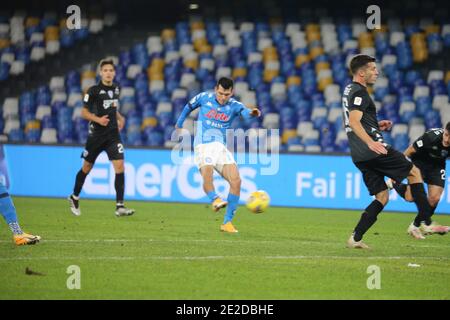 Naples, CAMPANIE, ITALIE. 13 janvier 2021. 13/01/2021 Napoli, Stadio Diego Armando Maradona, incontro di calcio valevole per il Coppa Italia 2020/21 tra SSC Napoli vs FC Sampdoria.in foto: LOZANO crédit: Fabio Sasso/ZUMA Wire/Alay Live News Banque D'Images