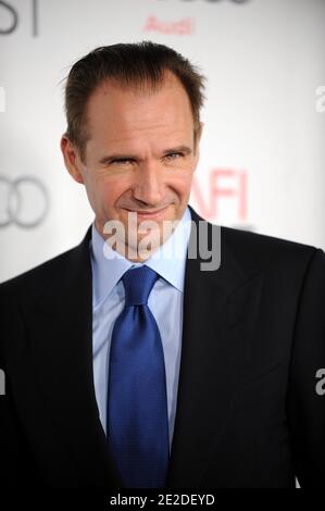 Ralph Fiennes arrivant pour la "Loi du désir" une soirée avec Pedro Almodovar hommage partie de l'AFI film Fest 2011 au théâtre chinois à Los Angeles, CA, Etats-Unis le 7 novembre 2011. Photo de Lionel Hahn/ABACAPRESS.COM Banque D'Images