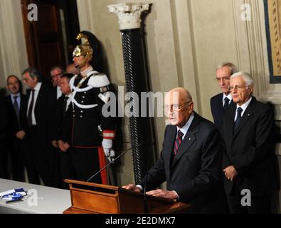 Le président italien Giorgio Napolitano s'adresse à la presse après avoir nommé le nouveau Premier ministre Mario Monti au Quirinale, le palais présidentiel, à Rome, en Italie, le 13 novembre 2011 . Photo par Eric Vandeville/ABACAPRESS.COM Banque D'Images