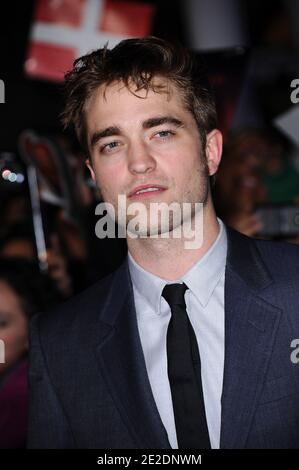 Robert Pattinson participe à la première de Summit Entertainment 'The Twilight Saga: Breaking Dawn - part 1' qui s'est tenue au Nokia Theatre de Los Angeles, CA, USA le 14 novembre 2011. Photo de Lionel Hahn/ABACAPRESS.COM Banque D'Images