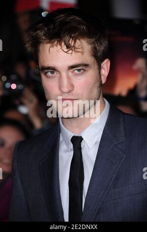 Robert Pattinson participe à la première de Summit Entertainment 'The Twilight Saga: Breaking Dawn - part 1' qui s'est tenue au Nokia Theatre de Los Angeles, CA, USA le 14 novembre 2011. Photo de Lionel Hahn/ABACAPRESS.COM Banque D'Images