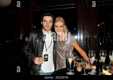 La danseuse Katrina Patchett et Valentin d'Hoore (Koh Lanta) assisteront au 20e anniversaire du Hard Rock Cafe à Paris, en France, le 24 novembre 2011. Photo de Thierry Plessis/ABACAPRESS.COM Banque D'Images