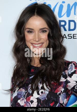 Abigail Spencer, American Giving Awards au Dorothy Chandler Pavilion de Los Angeles, CA, États-Unis. 10 décembre 2011. (Photo : Abigail Spencer). Photo de Baxter/ABACAPRESS.COM Banque D'Images