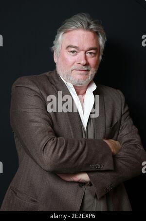 EXCLUSIF - Christian Rauth posant pour notre photographe lors d'une séance de portrait à Paris, France, le 19 décembre 2011. Photo de Denis Guignebourg/ABACAPRESS.COM Banque D'Images