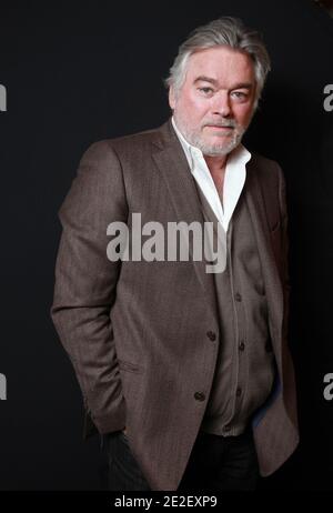 EXCLUSIF - Christian Rauth posant pour notre photographe lors d'une séance de portrait à Paris, France, le 19 décembre 2011. Photo de Denis Guignebourg/ABACAPRESS.COM Banque D'Images