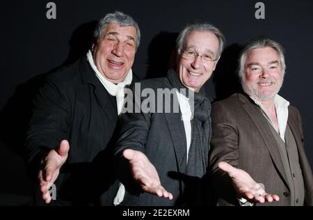 EXCLUSIF - Jean-Pierre Castaldi, Bernard le Coq et Christian Rauth posant pour notre photographe lors d'une séance de portrait à Paris, France, le 19 décembre 2011. Photo de Denis Guignebourg/ABACAPRESS.COM Banque D'Images