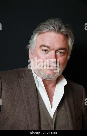 EXCLUSIF - Christian Rauth posant pour notre photographe lors d'une séance de portrait à Paris, France, le 19 décembre 2011. Photo de Denis Guignebourg/ABACAPRESS.COM Banque D'Images