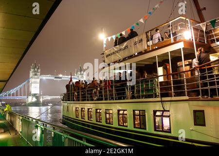 Croisière sur la Tamise à bord du Waverley, Londres Banque D'Images