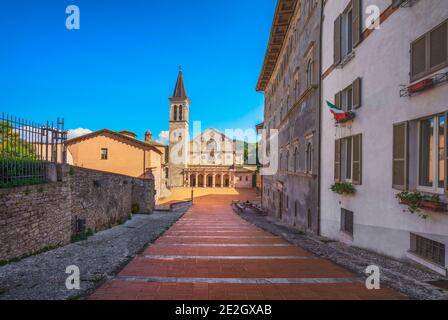 Spoleto, Santa Maria Assunta ou cathédrale Saint Mary duomo. Pérouse, Ombrie, Italie, Europe. Banque D'Images