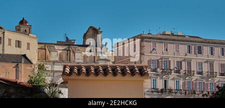 Vieille ville du château de Cagliari avec un gros plan de bâtiments anciens - Sardaigne - Italie Banque D'Images