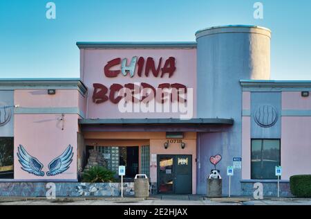 Houston, Texas USA 01-01-2021: Restaurant chinois à la frontière chinoise et buffet extérieur à Houston, Texas. Banque D'Images