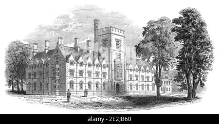 Collège agricole royal, Cirencester, 1845. College de Gloucestershire conçu par Dakes et Hamilton: «le design est dans le style Tudor, de trois étages de haut; l'étage supérieur étant éclairé par des dortoirs pittoresques et démodées ... le centre est occupé par une tour audacieuse, 80 pieds de haut; avec un newel turré de 100 pieds, destiné comme un observatoire, à des fins météorologiques et autres scientifiques. Les matériaux sont calcaires des carrières adjacentes, les palets, les lattes de fenêtre, et l'amp;c., étant de calcaire et la moitié de l'altitude est déjà terminée... les élèves et les étudiants seront inscrits Banque D'Images