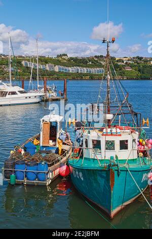 Kinsale, West Cork, Comté de Cork, République d'Irlande. Eire. Bateaux de pêche dans le port. Banque D'Images