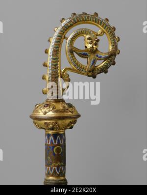 Chef d'un Crozier avec un serpent dévorant une fleur, français, ca. 1200-1220. Banque D'Images