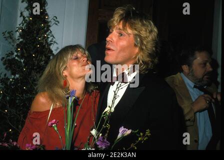 Jeff Conaway et Rona Newton John crédit: Ralph Dominguez/MediaPunch Banque D'Images