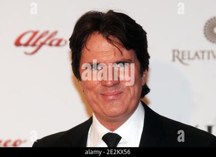 Le réalisateur Rob Marshall assiste à la première du film « Nine » à Rome, en Italie, le 13 janvier 2010. Photo par Eric Vandeville/ABACAPRESS.COM Banque D'Images