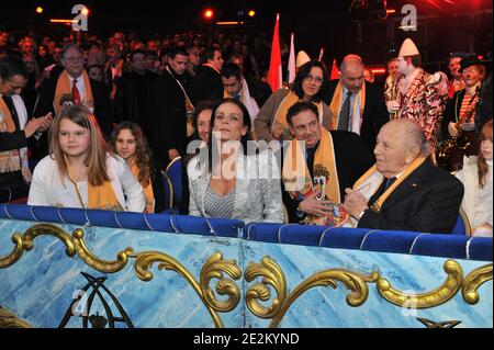 La princesse Stéphanie de Monaco et sa fille Camille Gottlieb pendant la troisième journée du 34e Festival International du Cirque à Monte Carlo, Monaco, le 16 2010 janvier. Document photo du Palais de Monaco/ABACAPRESS.COM Banque D'Images