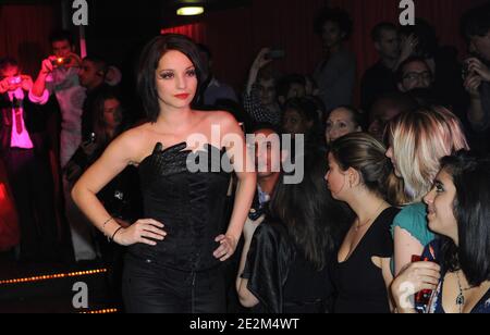 La première collection de 'bustiers' de Cindy, appelée 'Cindy Lopes de Lisa Valente', à la discothèque 'six Seven' à Paris, en France, le 21 janvier 2010. Photo par Ammar Abd Rabbo/ABACAPRESS.COM Banque D'Images