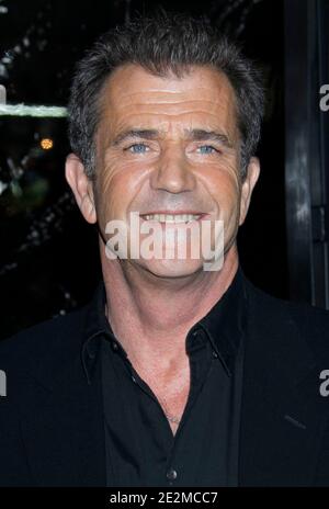 Mel Gibson arrive à la première de Los Angeles pour Edge of Darkness au GraumanÍs Chinese Theatre à Hollywood, Californie. 26 janvier 2010. (Photo : Mel Gibson). Photo de Baxter/ABACAPRESS.COM Banque D'Images
