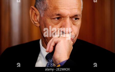 Charles Bolden, administrateur de la NASA, discute du budget 2011 et des nouveaux pionniers de l'espace commercial au National Press Club, le 2 février 2010 à Washington, D.C., aux États-Unis. La proposition de budget d'Obama d'hier a réduit le programme de retour à la lune de la NASA. Photo par Olivier Douliery/ABACAPRESS.COM Banque D'Images
