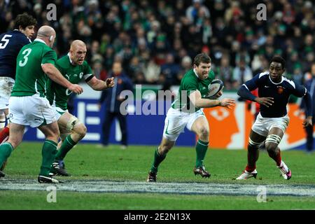 Gordon d'Arcy en Irlande en action lors du championnat RBS six Nations 2010 Rugby Match, France contre Irlande, à Saint-Denis, près de Paris, France le 13 février 2010. La France a gagné 33-10. Photo de Henri Szwarc/ABACAPRESS.COM Banque D'Images