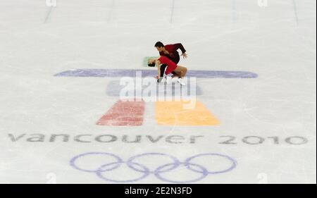 China Xue Shen et Hongbo Zhao participent au programme paires courtes lors du patinage artistique lors des Jeux olympiques d'hiver de 2010 à Vancouver, Canada, le 15 février 2010, photo de Hahn/gouhier/Nebinger/ABACAPRESS.COM Banque D'Images