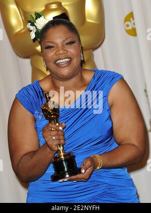 Mo'Nique avec le prix de la performance d'une actrice dans un rôle de soutien reçu pour précieux lors de la 82e Academy Awards, qui a eu lieu au Kodak Theatre à Los Angeles, CA, Etats-Unis sur le match 07, 2010. Photo de Lionel Hahn/ABACAPRESS.COM (photo: Mo'Nique) Banque D'Images