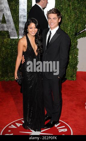 Vanessa Hudgens et Zac Efron arrivent à la Vanity Fair Oscar Party 2010, qui s'est tenue à la Tour du coucher du soleil à Los Angeles, CA, États-Unis le 07 mars 2010. Photo de Mehdi Taamallah/ABACAPRESS.COM (photo: Vanessa Hudgens, Zac Efron) Banque D'Images