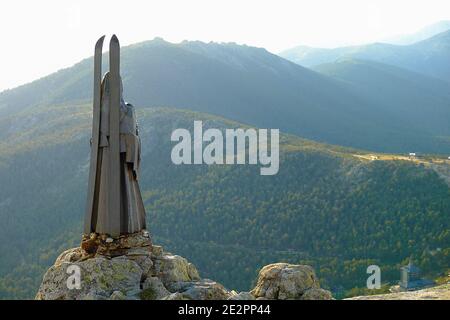 Notre Dame des neiges, près du pic de dos Castillas dans la montagne de la Bola del Mundo. Parc national de la Sierra de Guadarrama, Madrid. Banque D'Images