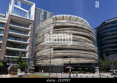 Le bâtiment de six étages appelé The Exchange a été conçu par Entreprise d'architecture renommée mondiale, Kengo Kuma Architects Darling Square Sydney Aust Banque D'Images