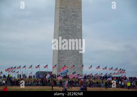 6 janvier 2021. De grandes foules au rassemblement Save America pour soutenir le mouvement Stop the voler. Washington.Washington DC.USA Banque D'Images