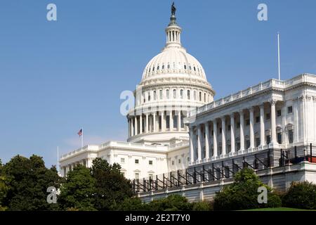 Le Capitole des États-Unis à Washington DC, États-Unis. Le bâtiment du Capitole est le lieu de rencontre du Sénat et du Congrès des États-Unis, et est ouvert à vi Banque D'Images