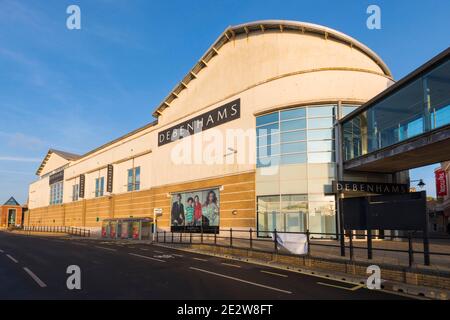 Weymouth, Dorset, Royaume-Uni. 15 janvier 2021. Vue générale du grand magasin Debenhams de Weymouth à Dorset qui ne rouvrira pas à la fin du confinement. Crédit photo : Graham Hunt/Alamy Live News Banque D'Images