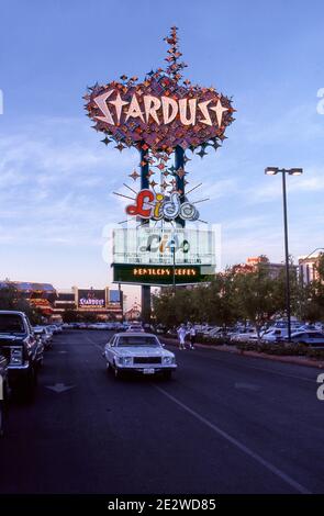 Grand panneau au néon pour le Stardust Hotel à Las Vegas, Nevada Banque D'Images