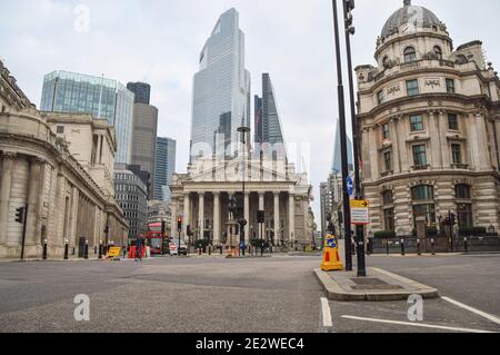 Londres, Royaume-Uni. 15 janvier 2021. Des rues tranquilles dans la City de Londres.England reste sous le confinement alors que le gouvernement lutte pour garder la pandémie du coronavirus sous contrôle. Crédit : Vuk Valcic/SOPA Images/ZUMA Wire/Alay Live News Banque D'Images