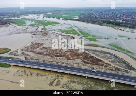 Essex, Royaume-Uni. 15 janvier 2021. Inondations à Chelmsford, dans l'Essex, après le débordement de la rivière Chelmer en raison de fortes précipitations dans le comté. Crédit : Ricci Fothergill/Alay Live News Banque D'Images