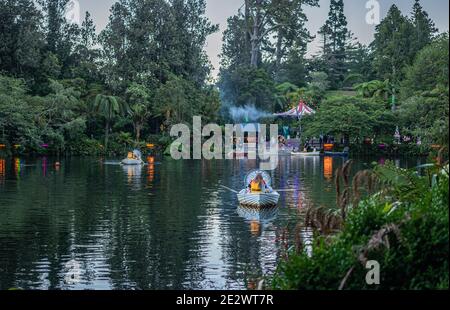 Bateaux sur le lac Banque D'Images